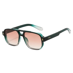 Vintage Doppelsteg Pilot Sonnenbrille mit grünem Rahmen und braunen Verlaufsgläsern