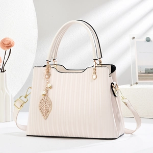 Sac À Main Femme Mode Cuir PU Rayures Verticales Ondulées Pendentif Feuille Dorée Künstliche Perle Sac Fourre-Tout Bandoulière Élégant