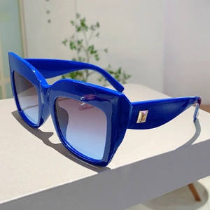 Lunettes De Soleil Carrées Surdimensionnées À La Mode Protection UV400 Oeil De Chat Verres Dégradés Rétro Pour Femmes