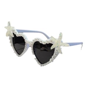 Herzförmige Sonnenbrille mit Perlenrahmen und Glitzer-Seestern-Dekoren für Partys