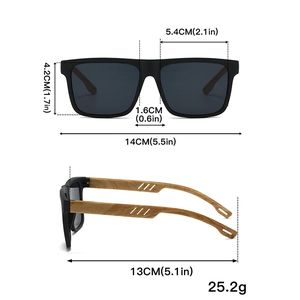 Detailed dimensions of rectangular wood grain sunglasses with weight and frame size