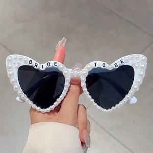 Herzförmige Sonnenbrille Mit Kunstperlen Und Buchstabenperlen Für Junggesellinnenabschied Hochzeit Party Mode Für Frauen