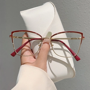Lunettes anti-lumière bleue forme œil de chat, monture métal rouge et doré avec étui
