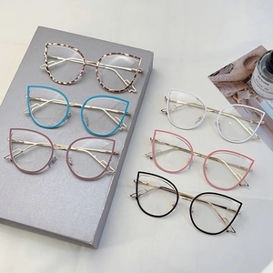 Retro cat-eye eyeglasses frames for women with spring hinges in six assorted stylish colors