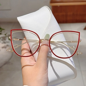 Chic red cat-eye glasses frame with gold metal temples and white leather pouch