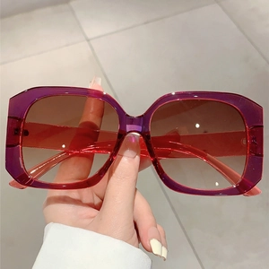 Fashion square oversized sunglasses with gradient purple frame and brown lenses