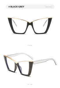 Vorder- und 45-Grad-Seitenansicht der trendigen schwarzen Cat-Eye-Blaulichtfilterbrille.
