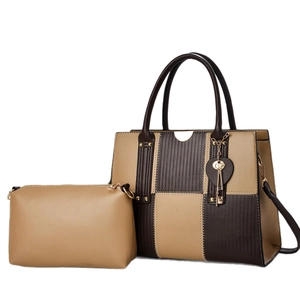 Ensemble sac à main et pochette bicolore pour femme avec surpiqûres élégantes