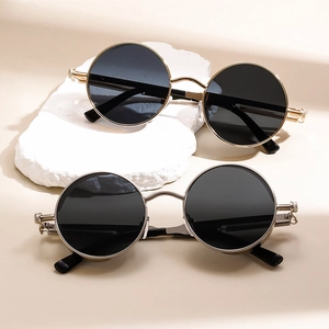 Classic round steampunk sunglasses with metal frames and spring hinge temples in two colors
