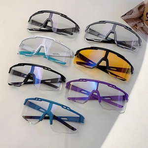 Lunettes de soleil de cyclisme sport avec grands verres photochromiques en plusieurs couleurs