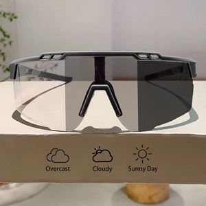 Lunettes de soleil de cyclisme avec verres photochromiques pour différentes intensités