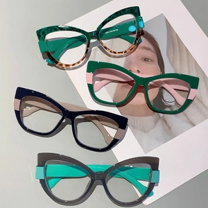 Retro cat-eye blue light blocking glasses with stylish two-tone frames and TR9224 model