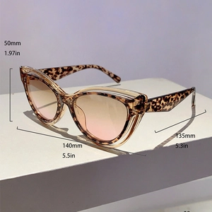 Detailed dimensions of leopard print cat eye sunglasses with pink gradient lenses