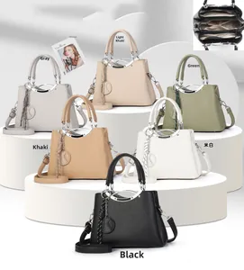 Structure intérieure à trois couches et six options de couleur pour le sac en cuir