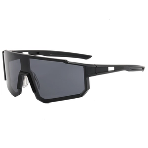 Lunettes de soleil sport noir mat avec large écran pour protection contre le vent