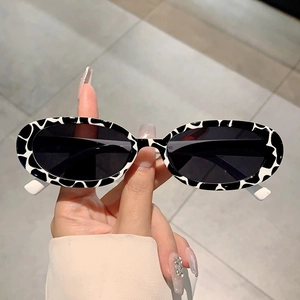 Occhiali Da Sole Ovali Retro Protezione UV400 PC Leggeri Montatura Piccola Vintage Y2K Streetwear Punk Per Donne Uomini