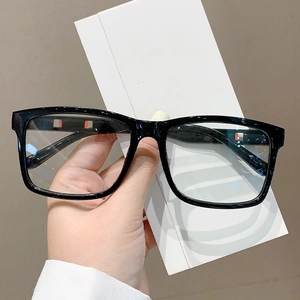 Lunettes de soleil de conduite rectangulaires noires classiques avec verres en verre