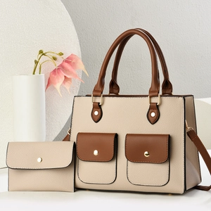 Ensemble sac à main tendance beige et marron en similicuir avec deux poches