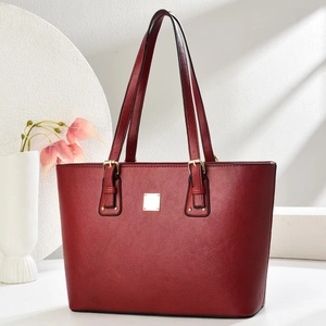 Chic burgundy lychee leather tote bag with gold hardware for office commuting and daily use