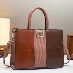 Three-color patchwork large capacity handbag with gold B buckle and adjustable strap