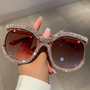 Women Oversized Rhinestone Sunglasses Luxury Gradient Lenses UV400 Protection Fashion Metal Frame Party Outdoor Eyewear