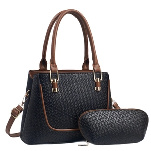 Sac à main tissé noir pour femme avec poignées marron et pochette assortie, vue frontale
