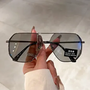 Retro photochromic double bridge sunglasses with metal frame for driving and outdoor