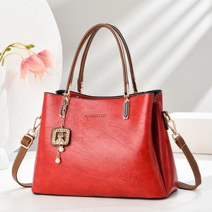 Women Vintage PU Leather Tote Bag Large Capacity Handbag Crossbody With Detachable Strap And Bear Artificial Pearl Pendant Elegant