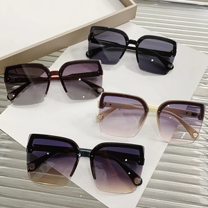 Fashion rimless square oversized sunglasses with glitter frame and gradient lenses