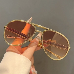 Aviator Sunglasses Vintage Metal Frame Double Bridge UV400 Protection Classic Fashion Eyewear For Men And Women Streetwear