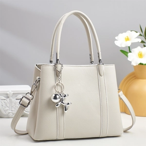 Women Litchi Grain PU Leather Tote Bag Large Capacity Commuter Handbag With Detachable Strap Balloon Dog Charm
