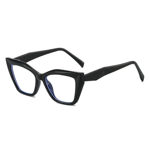 Fashionable black TR90 cat-eye blue light blocking glasses with butterfly frame and thick rims