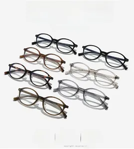 Détail des branches de lunettes rétro montrant les paramètres de taille et les plaquettes