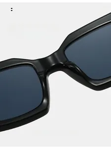 Detail of comfortable integrated nose pads on black wide frame polarized sunglasses