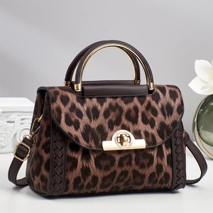 Sac bandoulière chic à imprimé léopard avec poignée dorée et fermoir pivotant pour femme
