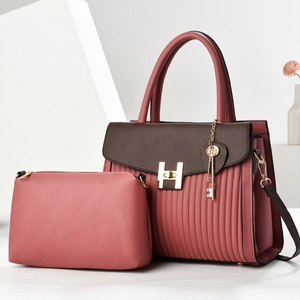 Ensemble sac à main motif litchi avec boucle H en métal et bandoulière sur socle