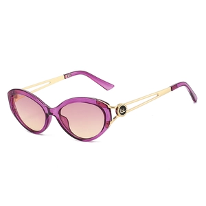 Cat eye sunglasses with purple frames, gradient lenses and hollow metal temples