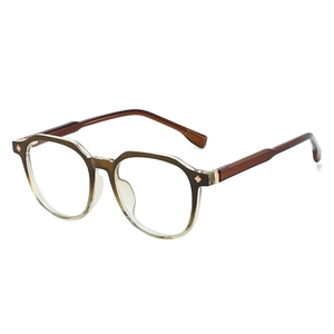 Retro square frame glasses with tortoise shell and transparent finish in 45-degree view
