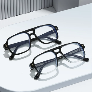 Aviator anti-blue light glasses with TR90 frames and gold arrow metal details