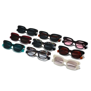 Lunettes de soleil rétro à monture épaisse anti-UV déclinées en neuf coloris variés