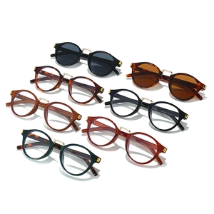 Retro round pilot sunglasses with metal bridge and colorful frames in multiple styles