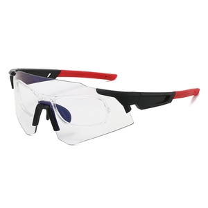 Outdoor cycling glasses with clear anti-fog lenses and built-in myopia frame in black and red