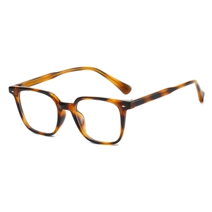 Classic tortoiseshell square TR90 eyeglass frames for men and women with anti-blue light lens