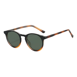 Classic TR90 round frame sunglasses with black to tortoise gradient and UV protection
