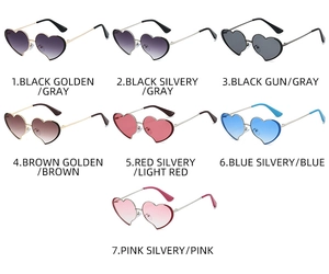 Vista de detalle de gafas de sol de corazón metálicas en siete variaciones de color