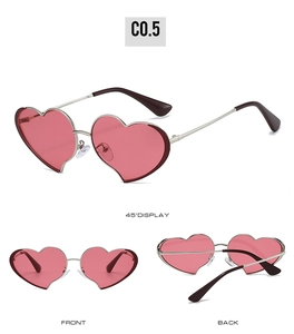 Vistas detalladas de gafas de sol de corazón rosa con montura metálica plateada y código C0.5