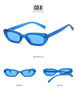 Vue triple des lunettes de soleil rétro à petit cadre bleu transparent en plastique chic