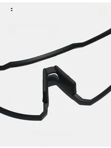 Detail of comfortable matte black nose pads designed for long-term wear without pressure