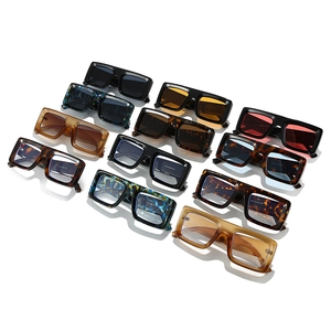 Fashionable square frame sunglasses in multiple colors and vintage thick acetate frames