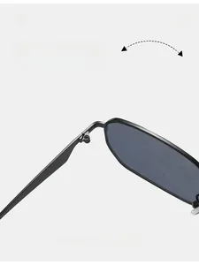 Detailaufnahme der verstärkten Metallscharniere an der schwarzen Sonnenbrille